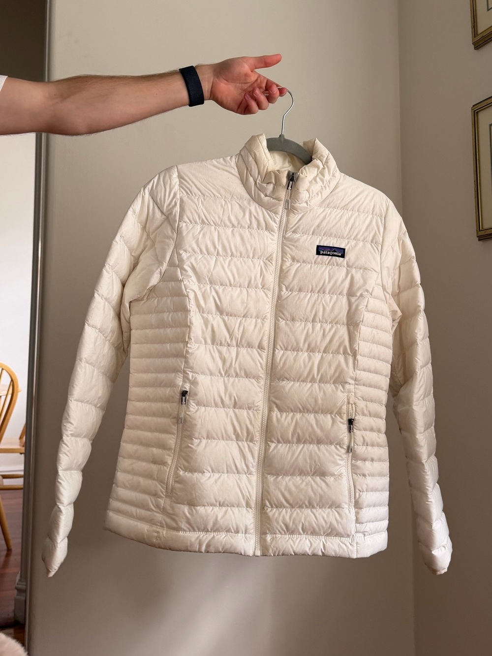 Patagonia White Lightweight Quilted Down Jacket